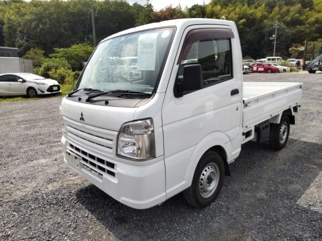 5639 Mitsubishi Minicab truck DS16T 2018 г. (LUM Kobe Nyusatsu)